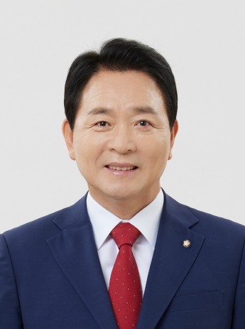 성일종 국방위원장 “북한은 미사일 능...