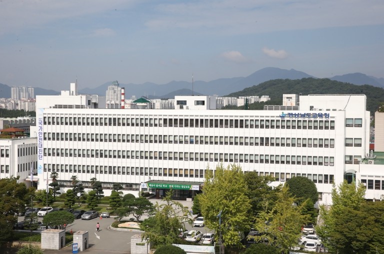 경남교육청, 2025년 적극행정 우수...