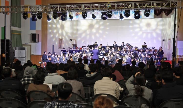 산청군 신안윈드오케스트라, 제19회 정기연주회 개최