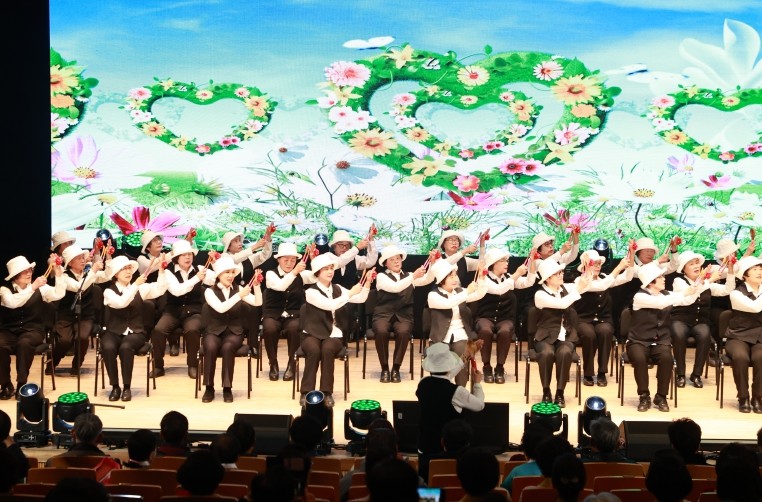 의령군 2025년 종합사회복지관 수강생 작품발표회 성료