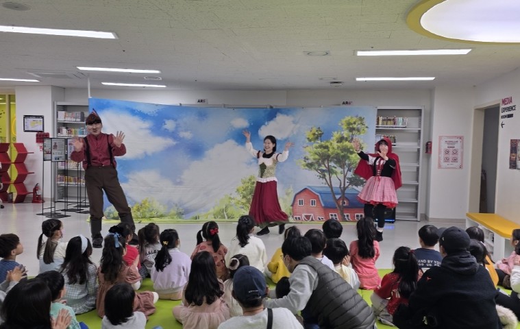 인천 동구, 영어뮤지컬‘빨간모자’공연 개최