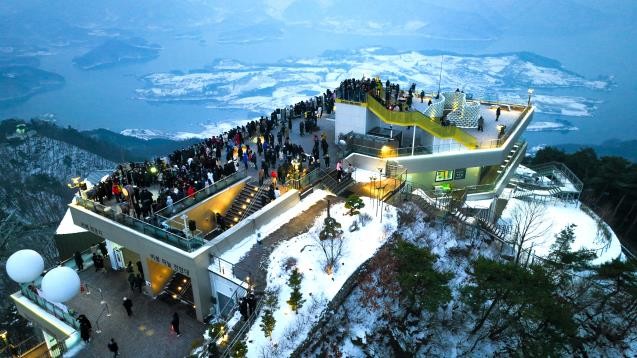 제천시, 비봉산 정상에서 2026년 해맞이 행사 개최