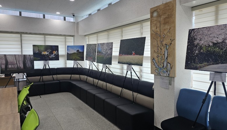 하동군 화개면사무소, 행정공간을 예술...