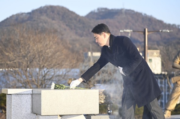 달성군, 충혼탑 참배를 시작으로 병오...