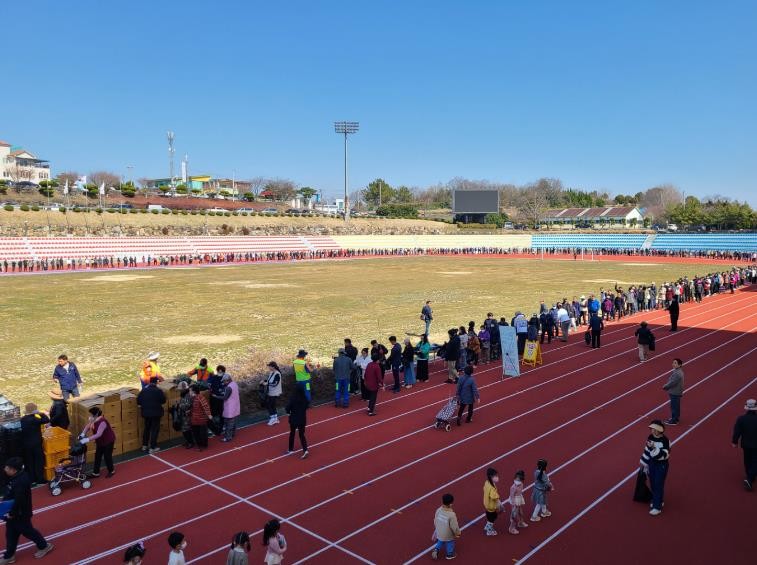 사천시, 제18회 나무 나누어 주기 행사 개최
